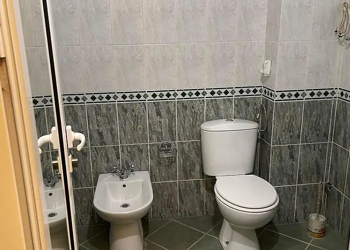 лунара شقة *